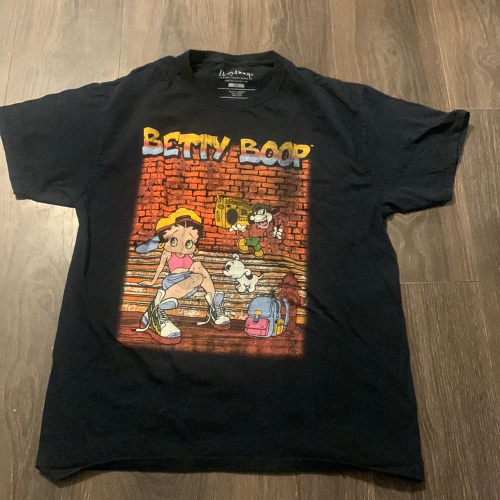 BETTY BOOP GRAPHIC TEE